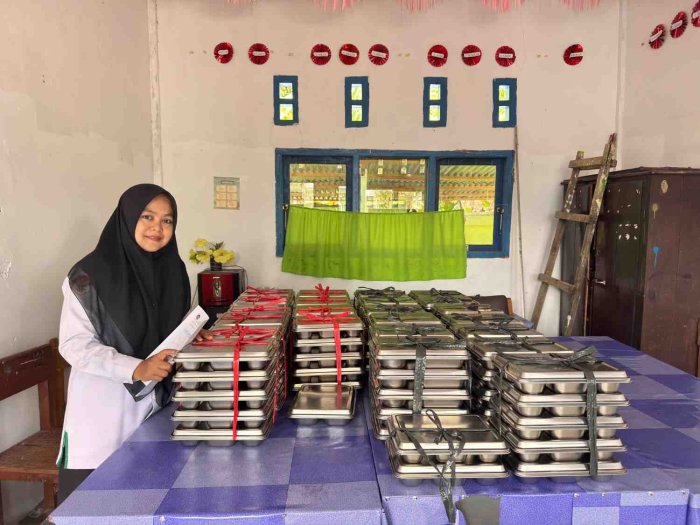 Kegiatan Makan Bergizi Gratis di MIN 2 Kerinci Berjalan Lancar dan Tertib Kegiatan Makan Bergizi Gratis di MIN 2 Kerinci Berjalan Lancar dan Tertib