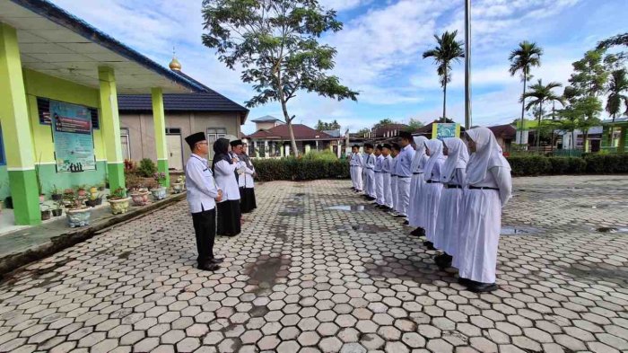 Hari Pertama UAM MIN 2 Kerinci Berjalan Lancar dan Tertib