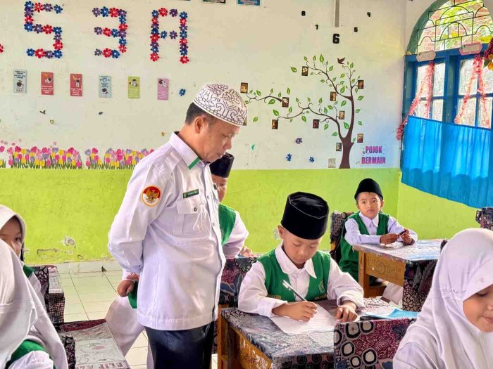 Pelaksanaan Ujian Semester Genap MIN 2 Kerinci Berjalan Lancar dan Tertib Pelaksanaan Ujian Semester Genap MIN 2 Kerinci Berjalan Lancar dan Tertib