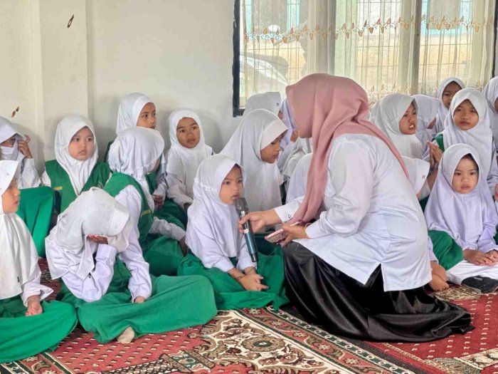 Lantunan Ayat Suci Warnai Pagi di MIN 2 Kerinci: Menutrisi Jiwa, Mencetak Generasi Qurani Lantunan Ayat Suci Warnai Pagi di MIN 2 Kerinci: Menutrisi Jiwa, Mencetak Generasi Qurani