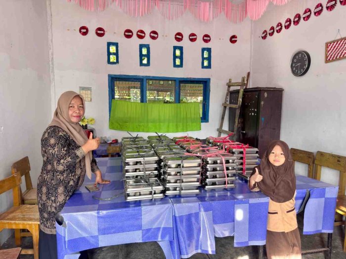 Kegiatan MBG di Madrasah Berjalan Lancar dan Tertib Kegiatan MBG di Madrasah Berjalan Lancar dan Tertib