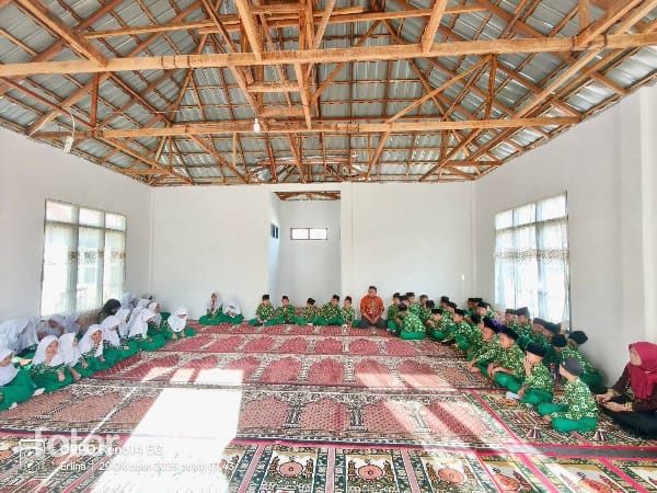 Siswa MIN 2 Kerinci Ikuti Bimbingan Bacaan Sholat Ashar