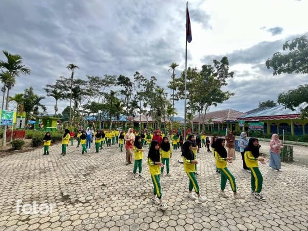 MIN 2 Kerinci Gelar Senam Bersama Tingkatkan Kebugaran MIN 2 Kerinci Gelar Senam Bersama Tingkatkan Kebugaran