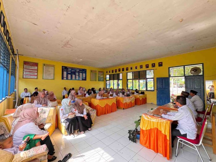 MIN 2 Kerinci Laksanakan Rapat Pembagian Tugas Guru, TU, dan Pembagian Guru Kelas Tahun Pelajaran Baru MIN 2 Kerinci Laksanakan Rapat Pembagian Tugas Guru, TU, dan Pembagian Guru Kelas Tahun Pelajaran Baru
