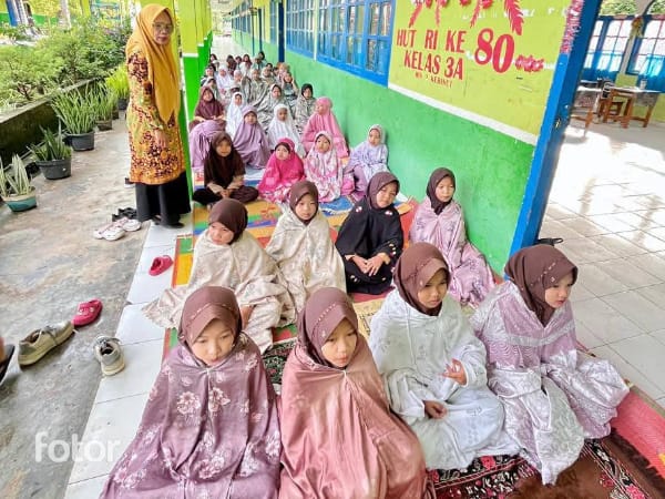 Min Duaa Kerinci Gelar Bimbingan Sholat Berjamaah Pagi