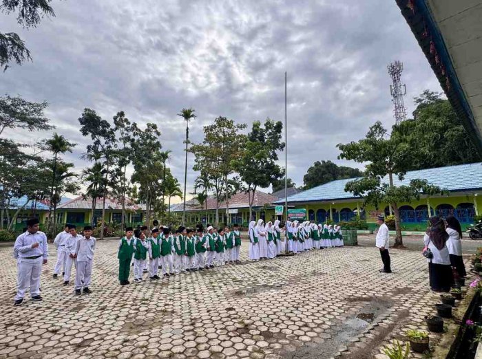 Apel Pagi Perdana Ramadan, Siswa MIN 2 Kerinci Kembali Bersemangat