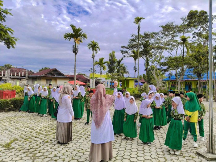 MIN Dua Kerinci Gelar Bimbingan Bacaan Ayat Pendek