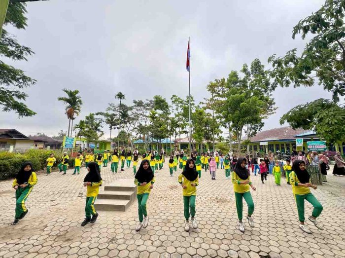 Keluarga Besar MIN 2 Kerinci Gelar Senam Bersama untuk Jaga Kebugaran dan Kekompakan
