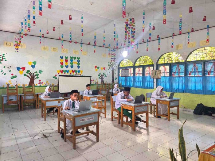 Hari Pertama dan Kedua Tes Kemampuan Akademik MIN 2 Kerinci Berjalan Lancar dan Tertib