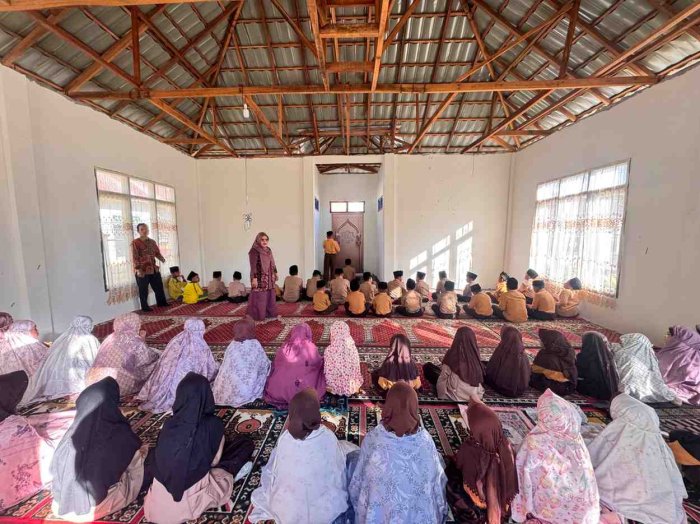 Bimbingan Sholat Pagi di MIN 2 Kerinci Berjalan Lancar dan Penuh Semangat