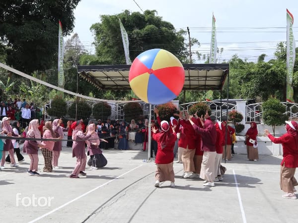 MIN 2 Kerinci Ikuti Lomba Voli Meriahkan Hari Amal Bhakti di Kemenag Kerinci