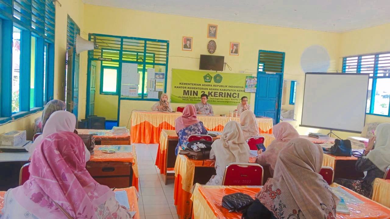 Kunjungan Silaturrahim TIM dari Kementerian Agama Kabupaten Kerinci ke MIN 2 Kerinci Kunjungan Silaturrahim TIM dari Kementerian Agama Kabupaten Kerinci ke MIN 2 Kerinci