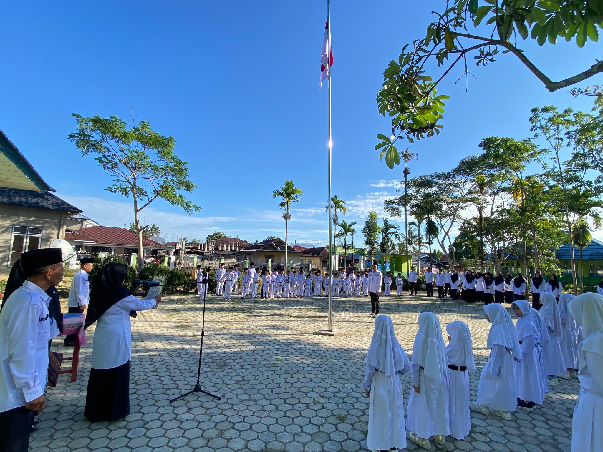 MIN 2 Kerinci memperingati Hari Lahir Pancasila 