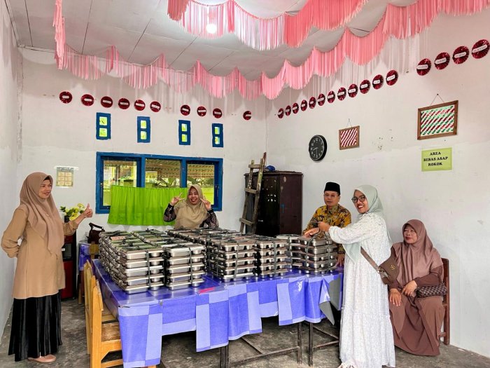 Pelaksanaan MBG di MIN 2 Kerinci Berjalan Lancar dan Tertib